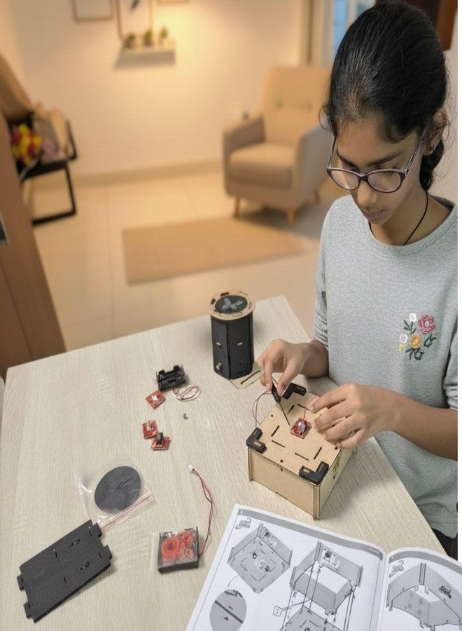 MakerVerse Projecto by MakerVerse | Projector Making Kit | Learn Science - Light, Shadow | Technology - Electronics | Engineering - Problem Solving | Math - Distance, Angles | Gift for Girls & Boys Ages 8 to 14 - Image 5